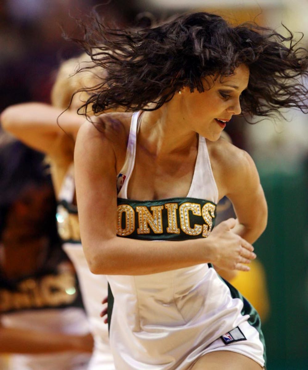 Sonics Dance Team