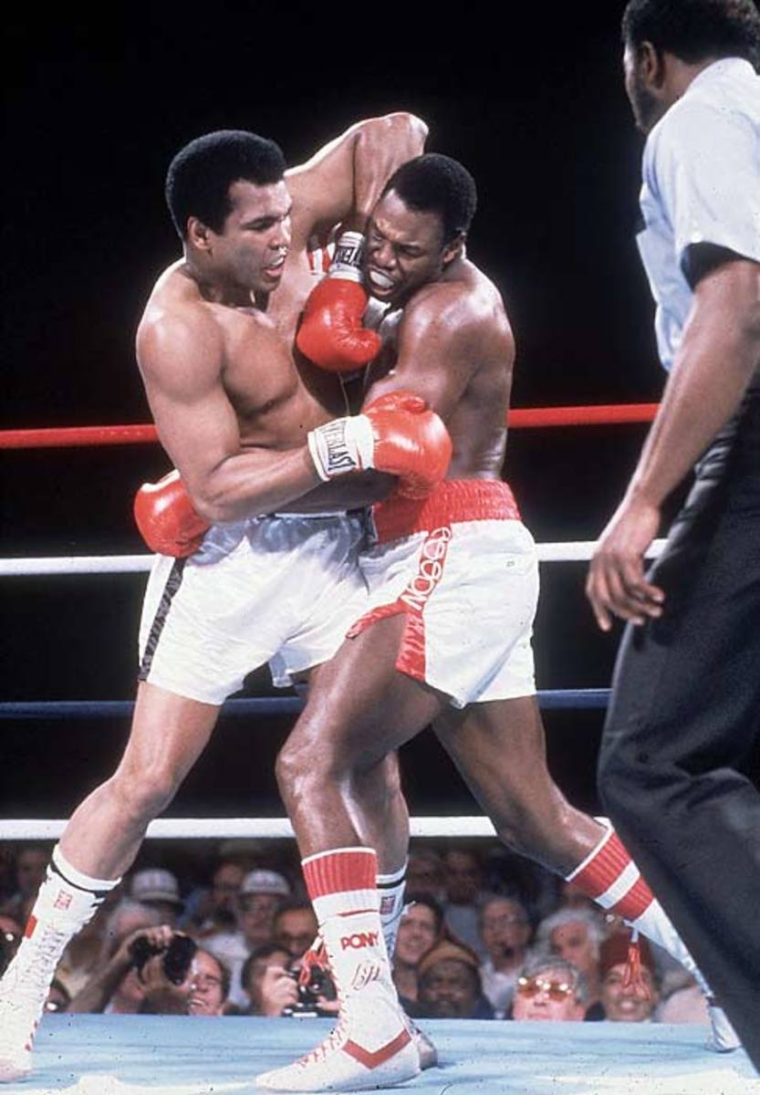 Larry Holmes vs. Muhammad Ali