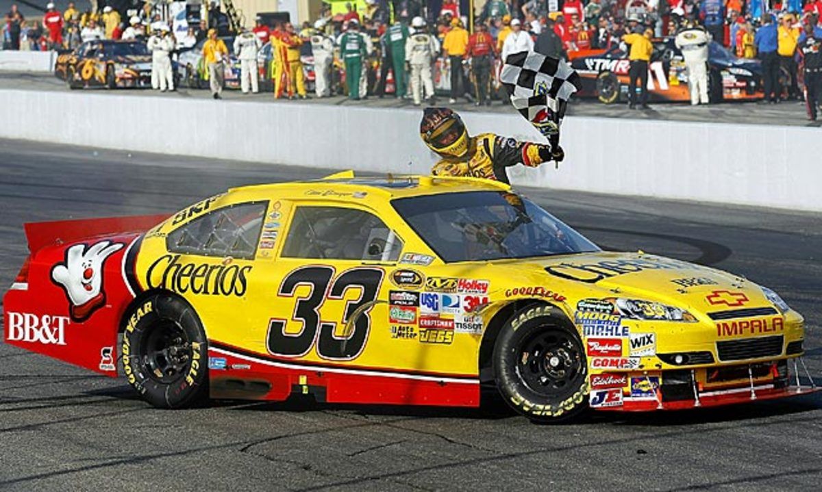clint-bowyer.jpg
