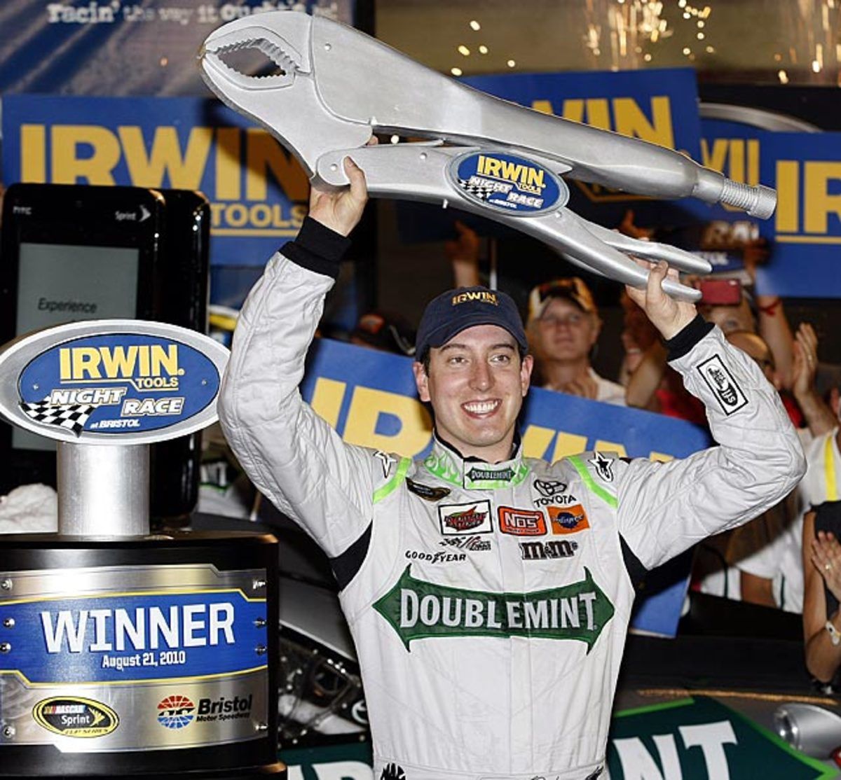 kyle-busch.ools_Nig.jpg