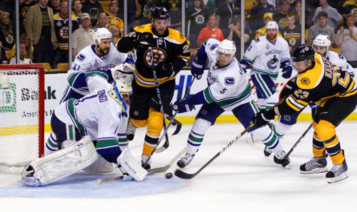 bruins-canucks