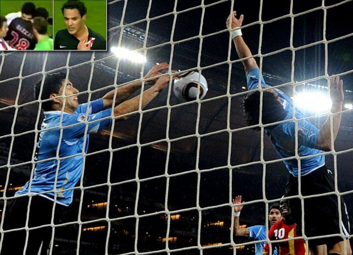 luis-suarez-hand-ball.jpg