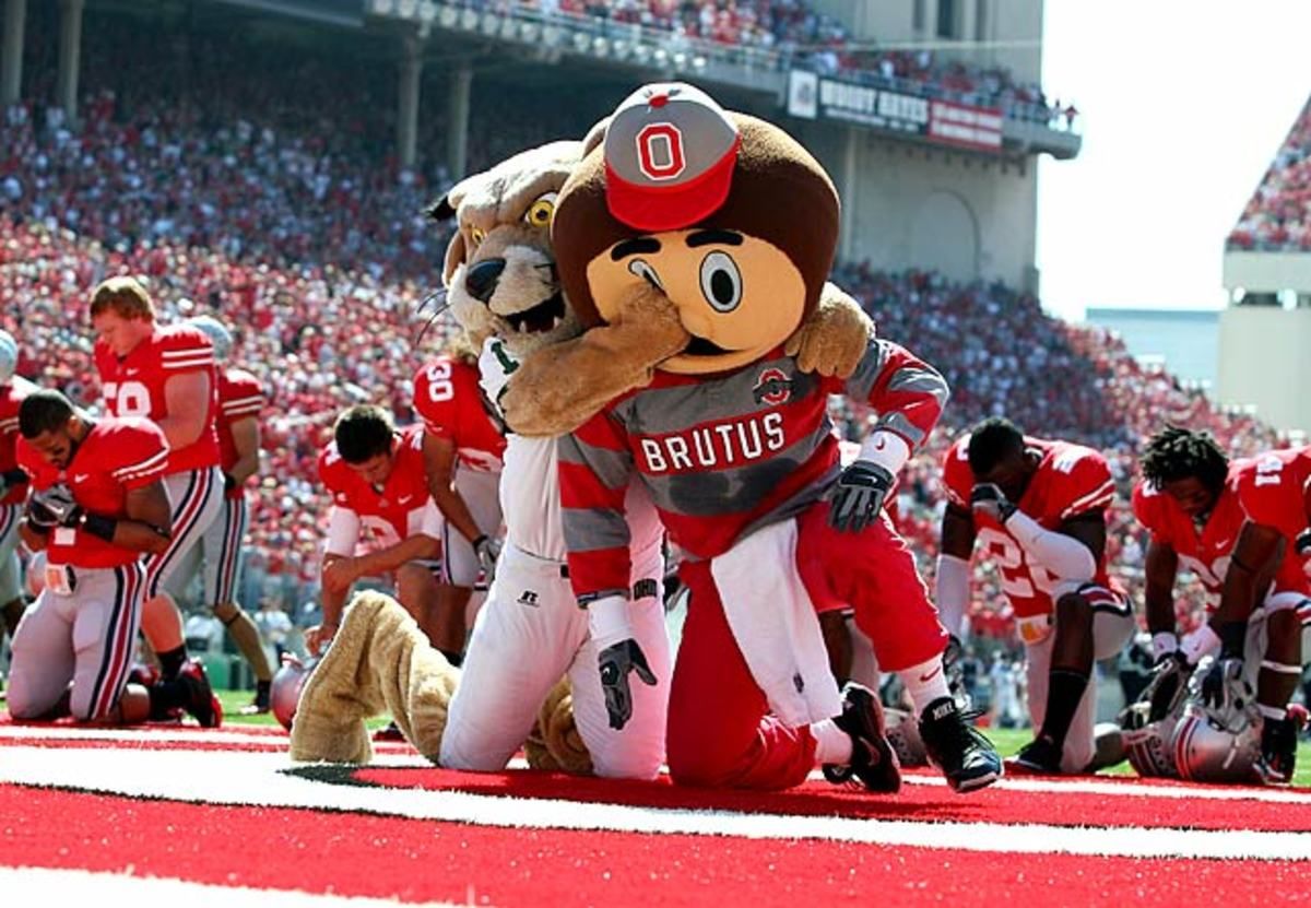 rufus-brutus-mascots.jpg