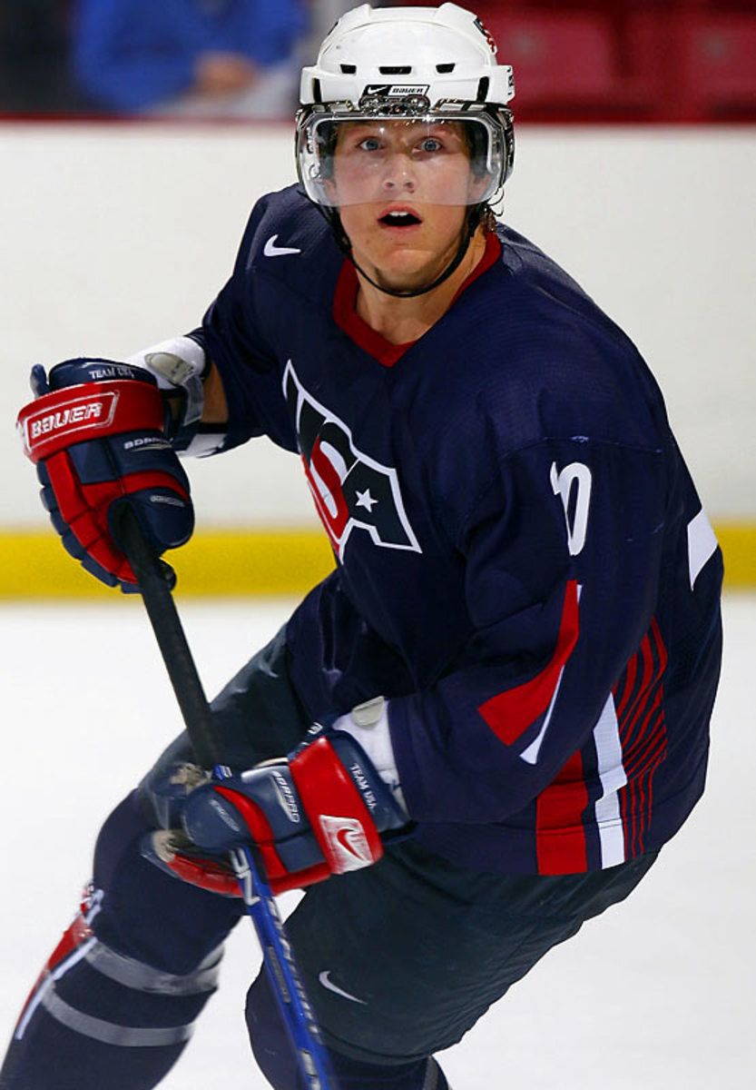 Colin Wilson, center, Boston University (NCAA)