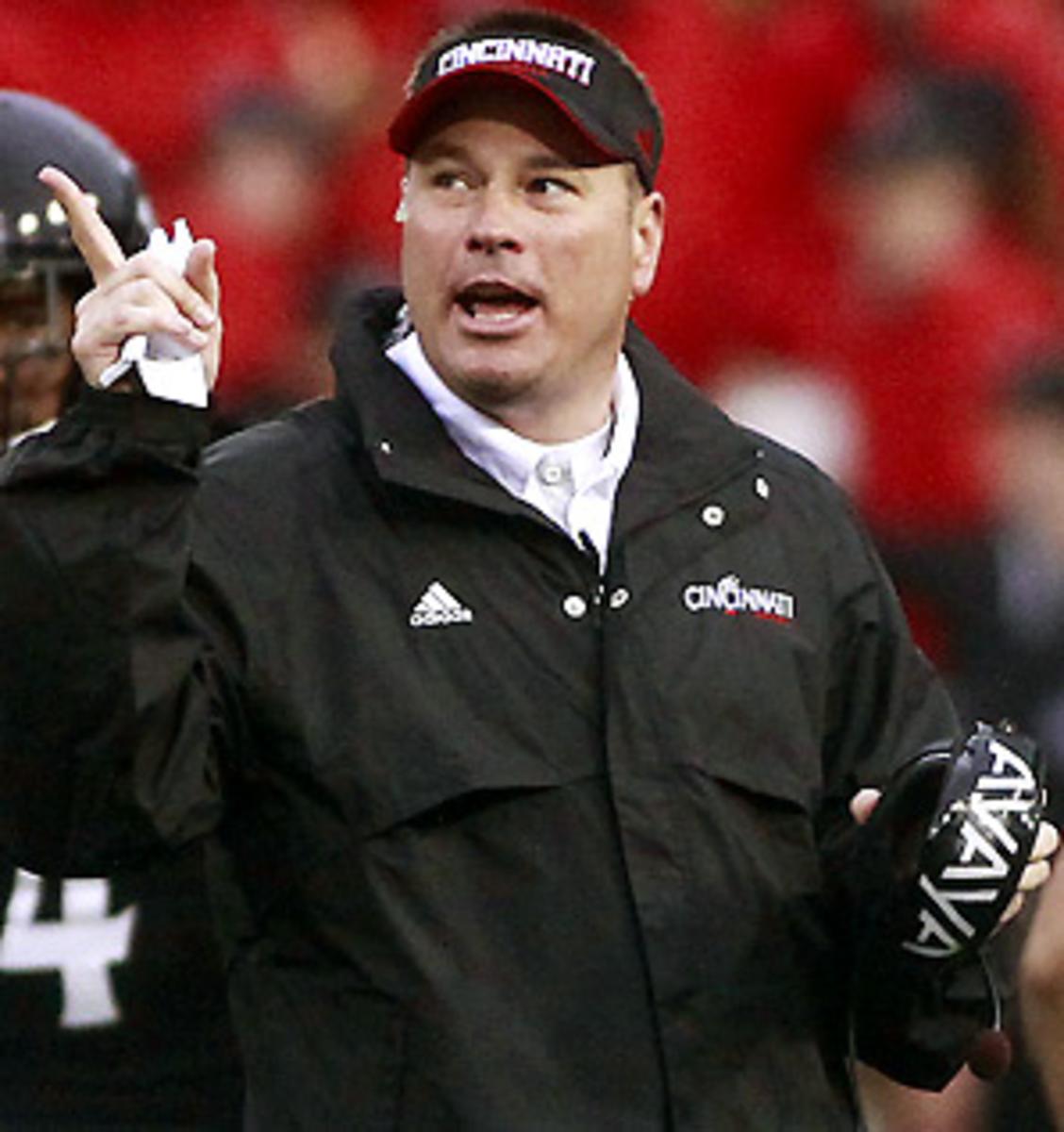 Paul Daugherty: Same offense, different vibe for Cincy under Butch