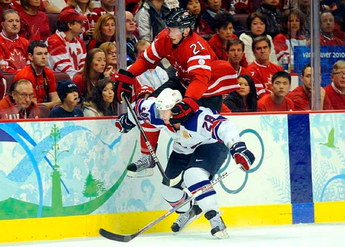 eric-staal-brian-rafalski-oppg-14028-mid.jpg