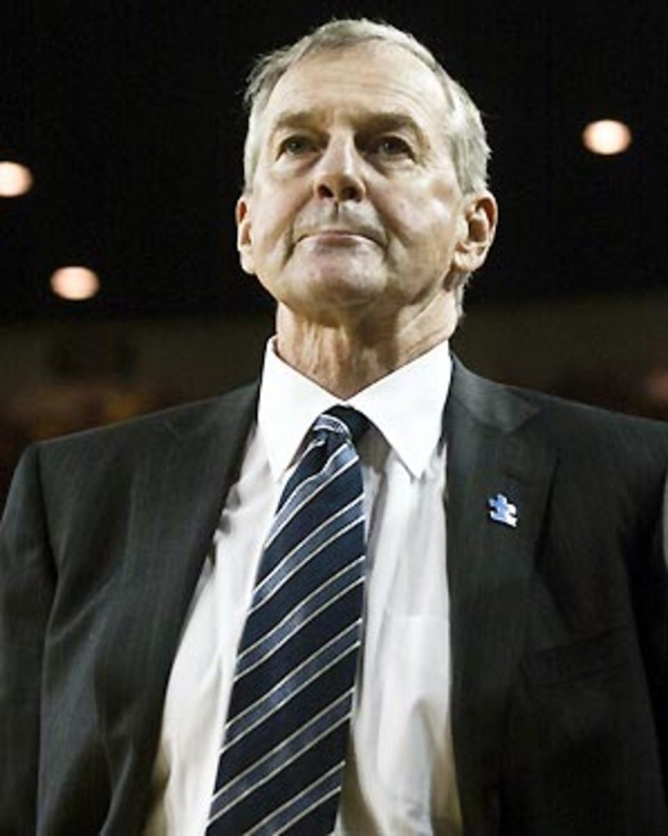 Jim-Calhoun-AP.jpg