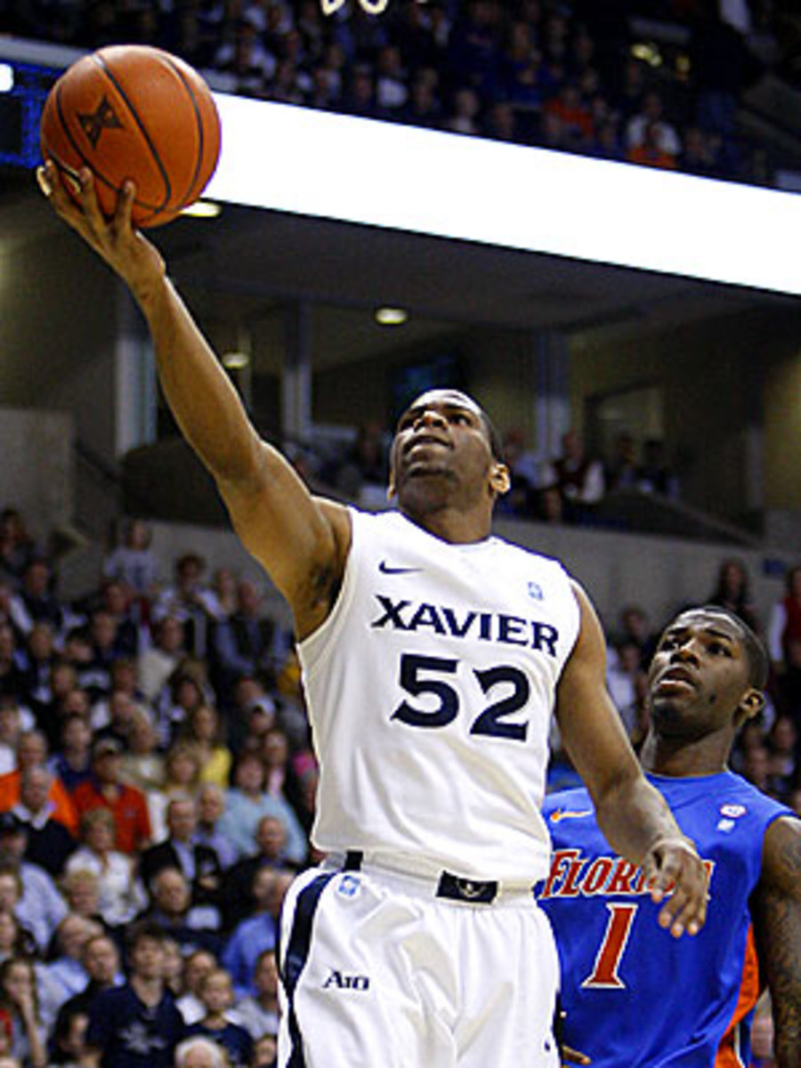 Paul Daugherty Diminutive Holloway comes up big for Xavier Sports
