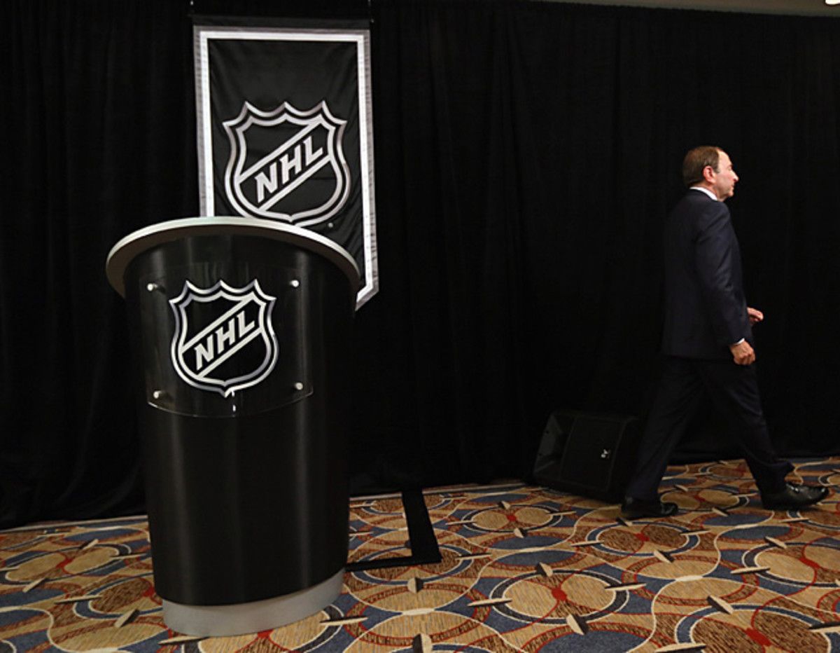 gary-bettman-leave.jpg