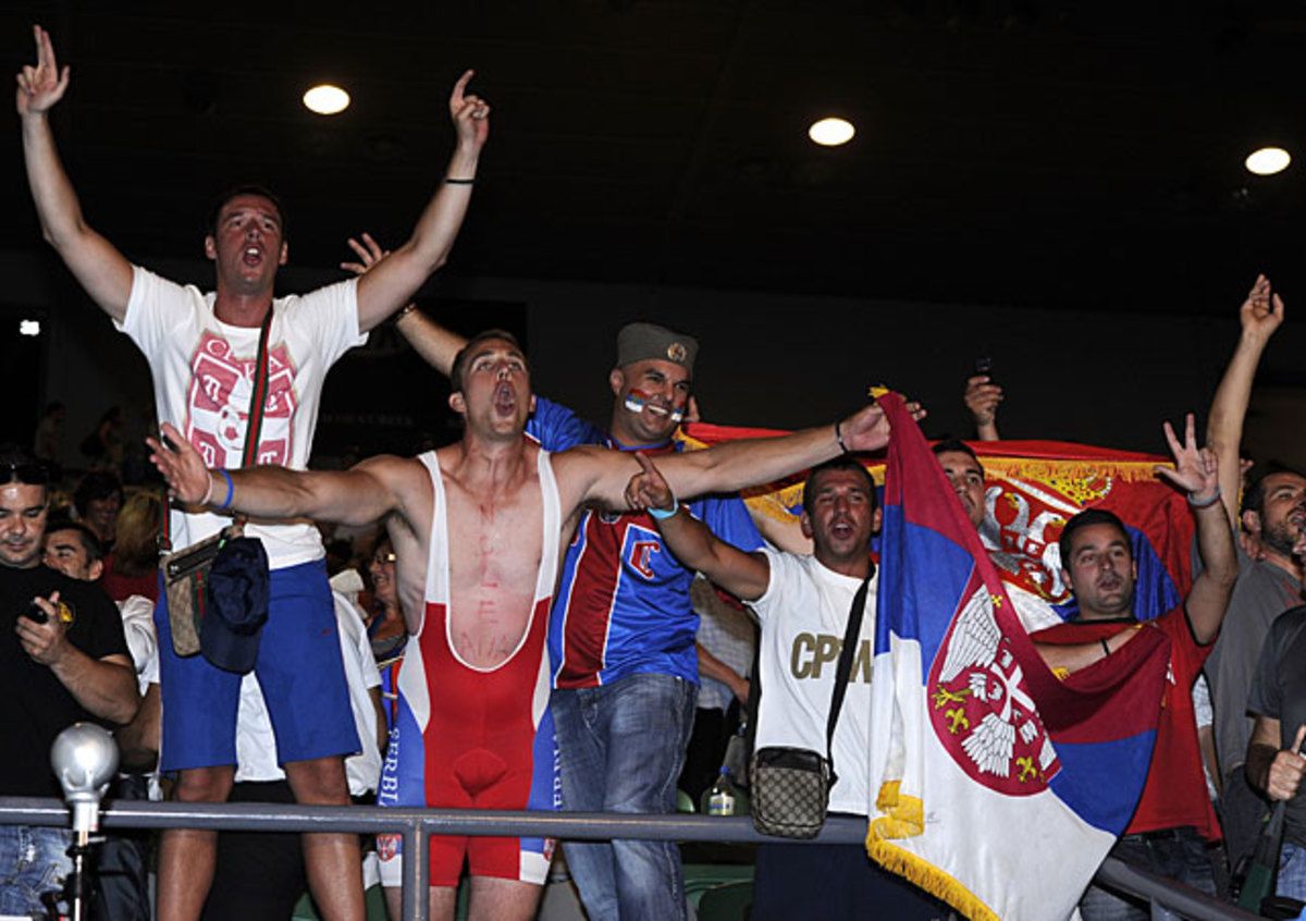 36-fans.jpg