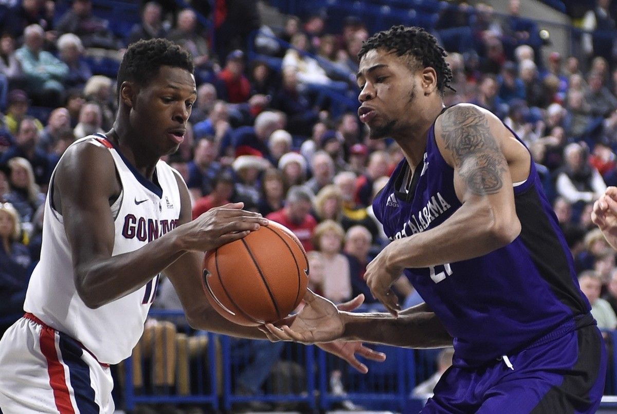 North Alabama's Emanuel Littles is looking forward to his first trip to Assembly Hall. (USA TODAY)