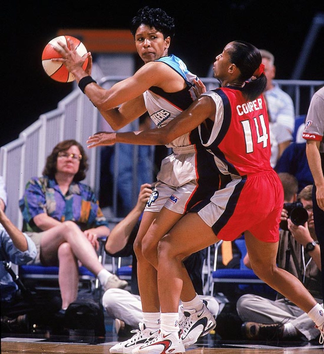 Woodard with the WNBA’s Cleveland Rockers in 1997.