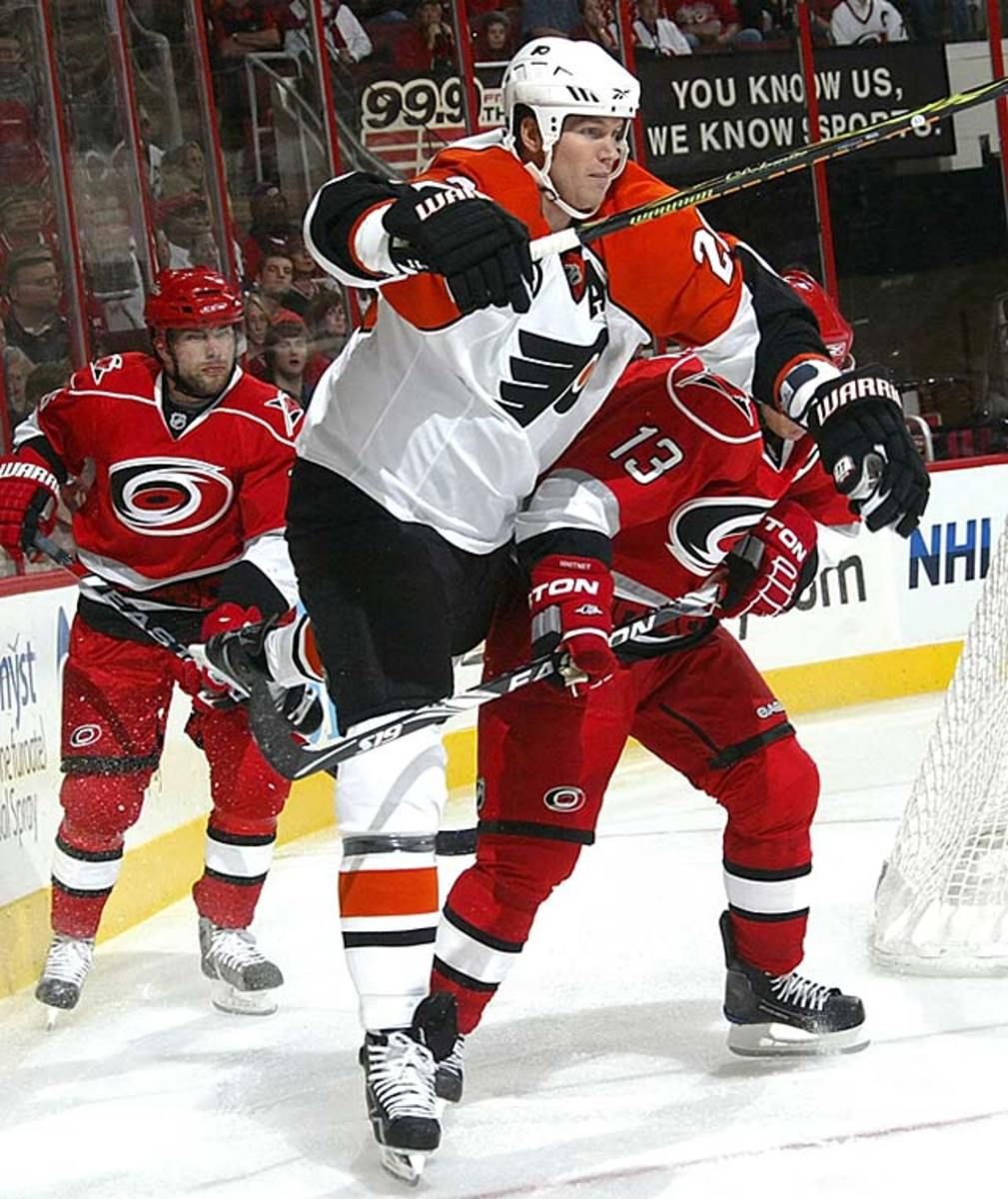 121228160455-chris-pronger-forwerck-getty-single-image-cut.jpg