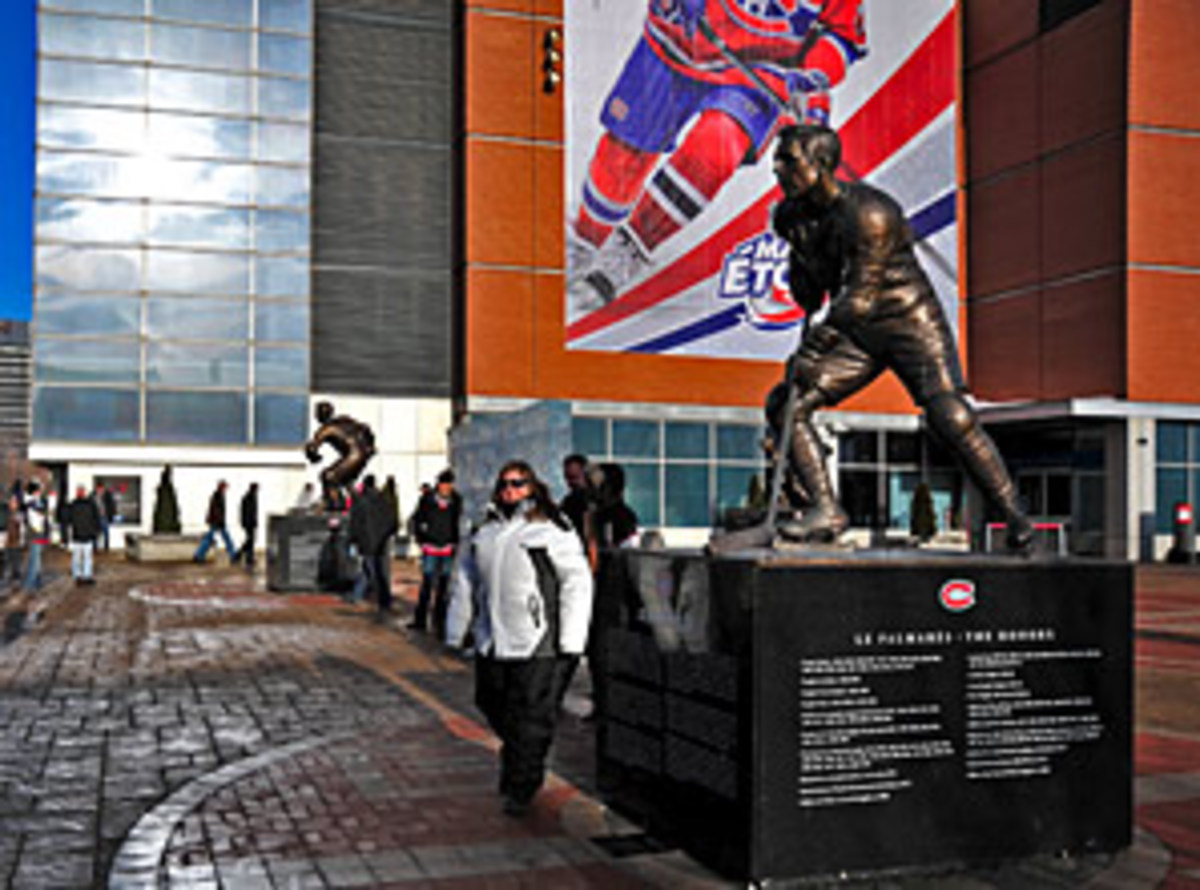 canadiens-statue.jpg