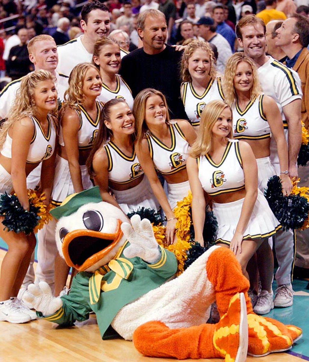 Kevin Costner and Oregon Ducks Cheerleaders