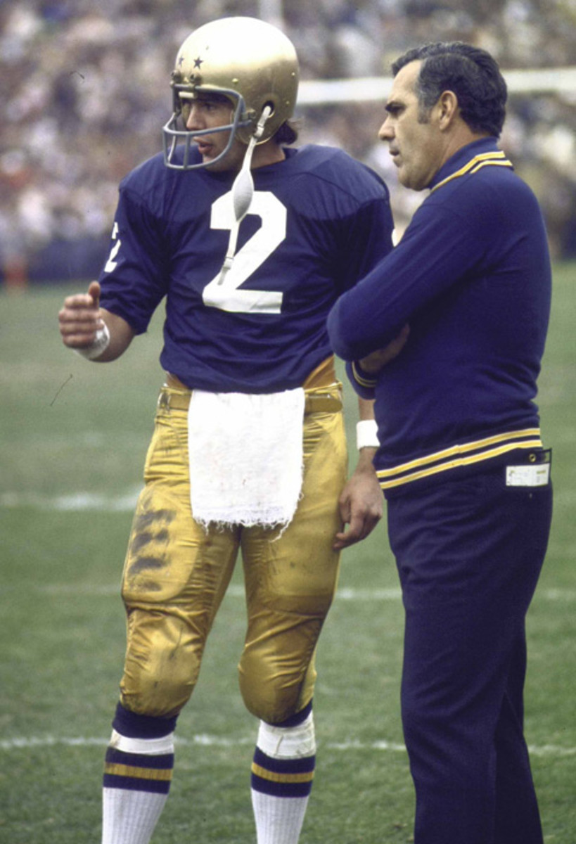 Classic Photos of Notre Dame Football Sports Illustrated