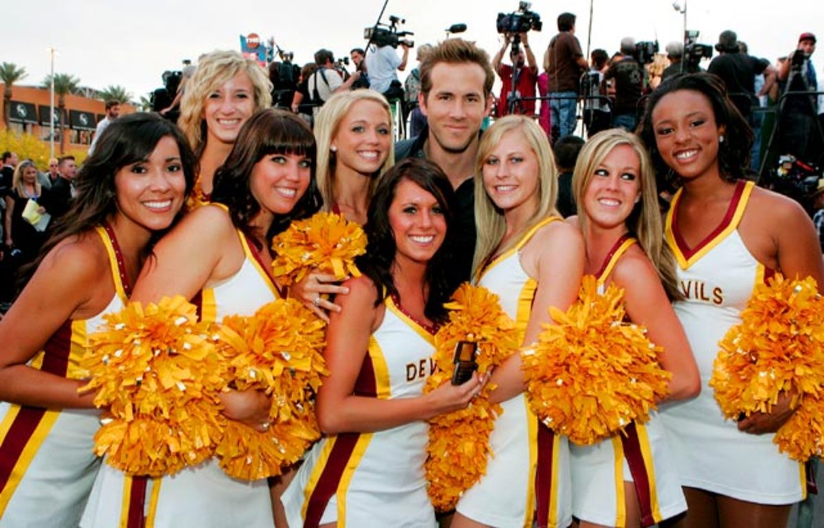 Ryan Reynolds and Arizona State cheerleaders 