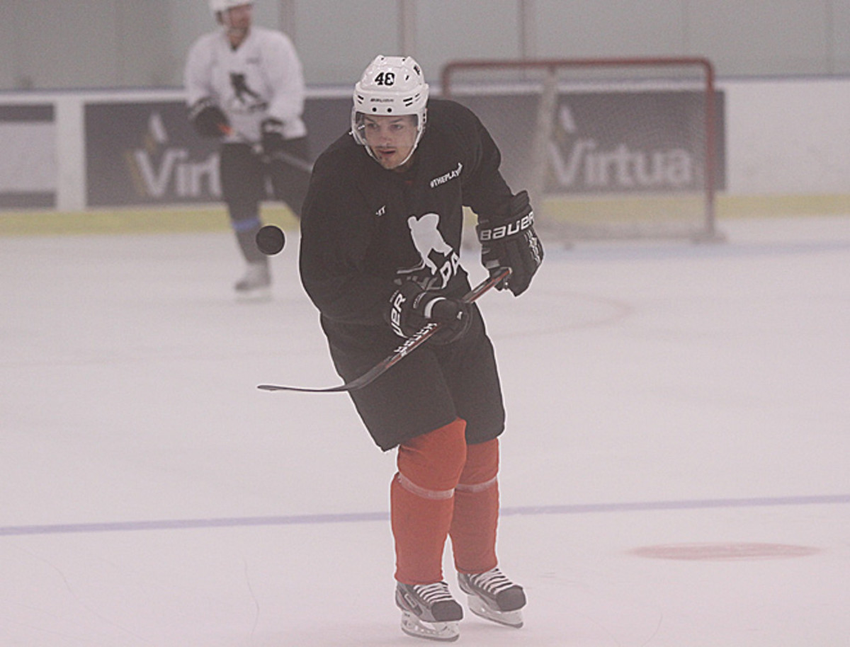 daniel-briere-fog.2.jpg
