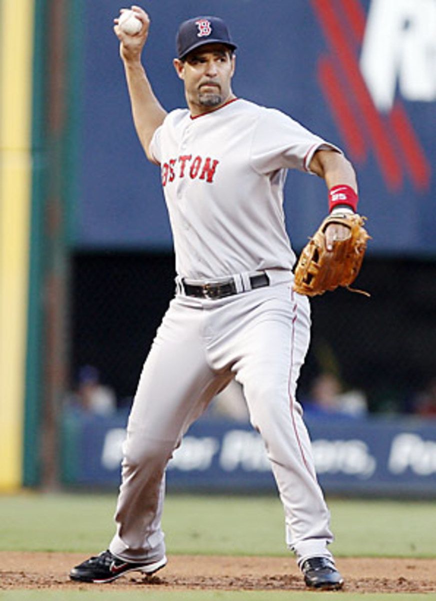 mike-lowell.jpg