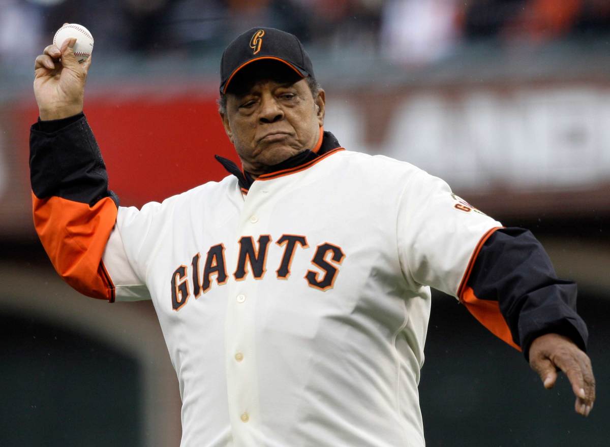 Willie-Mays-NLCS-ceremonial-pitch.jpg