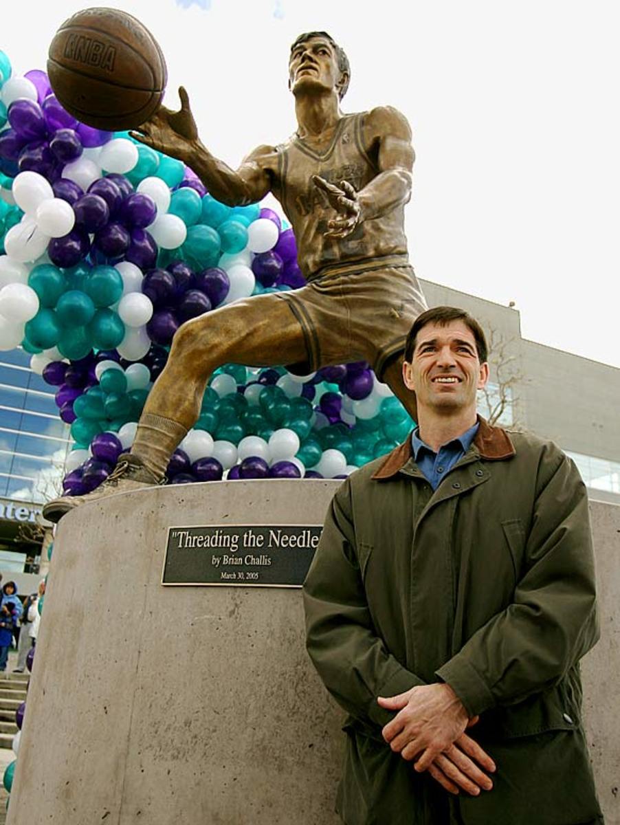 john-stockton-statue.jpg