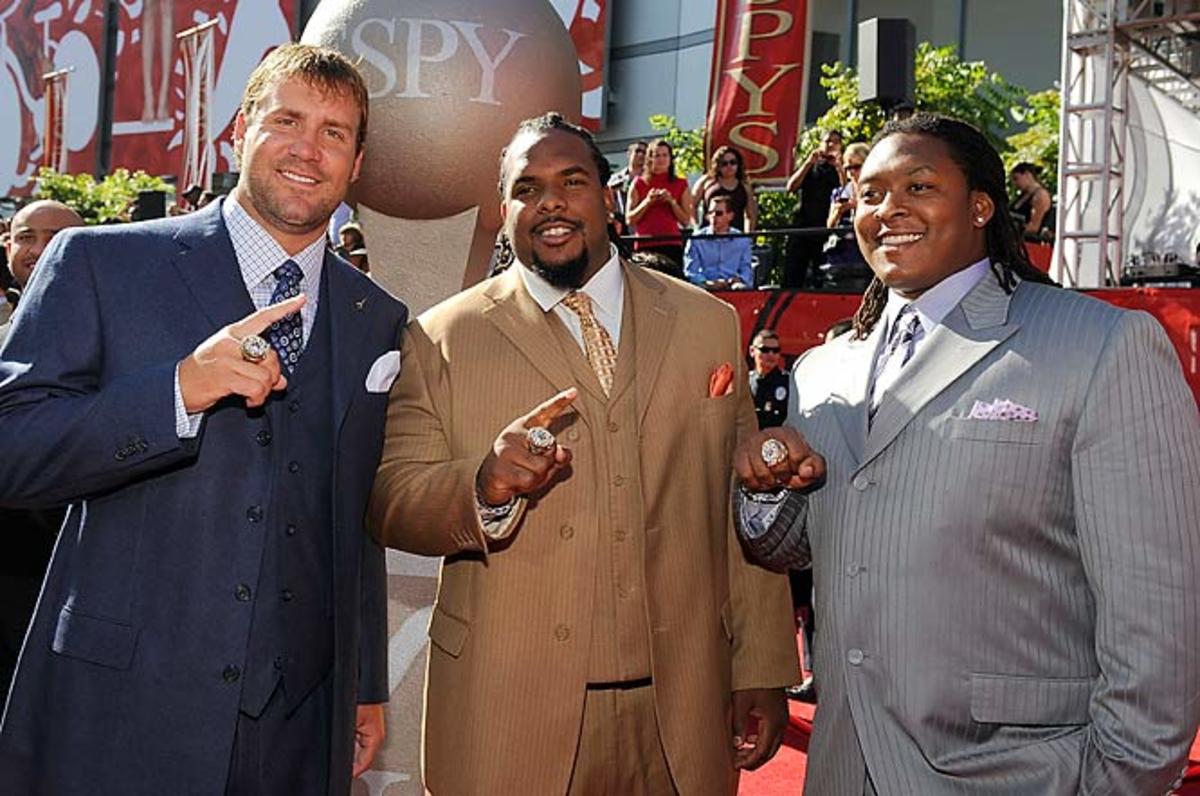 Ben Roethlisberger, Willie Colon and Darnell Stapleton