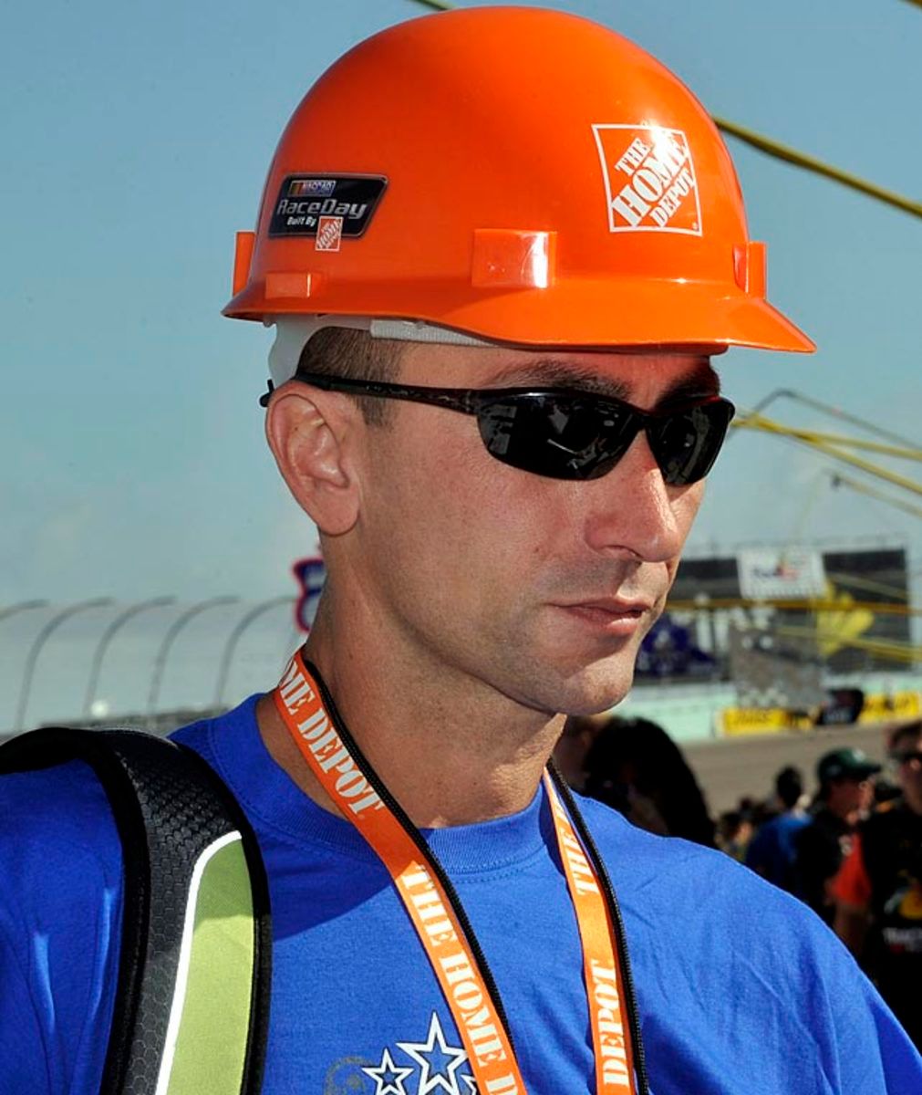 nascar-fan-home-depot.jpg