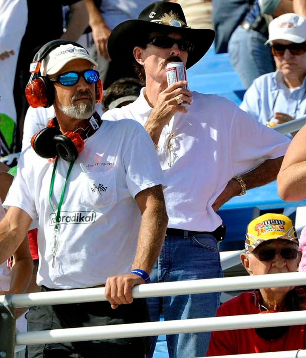 nascar-fan-petty.jpg