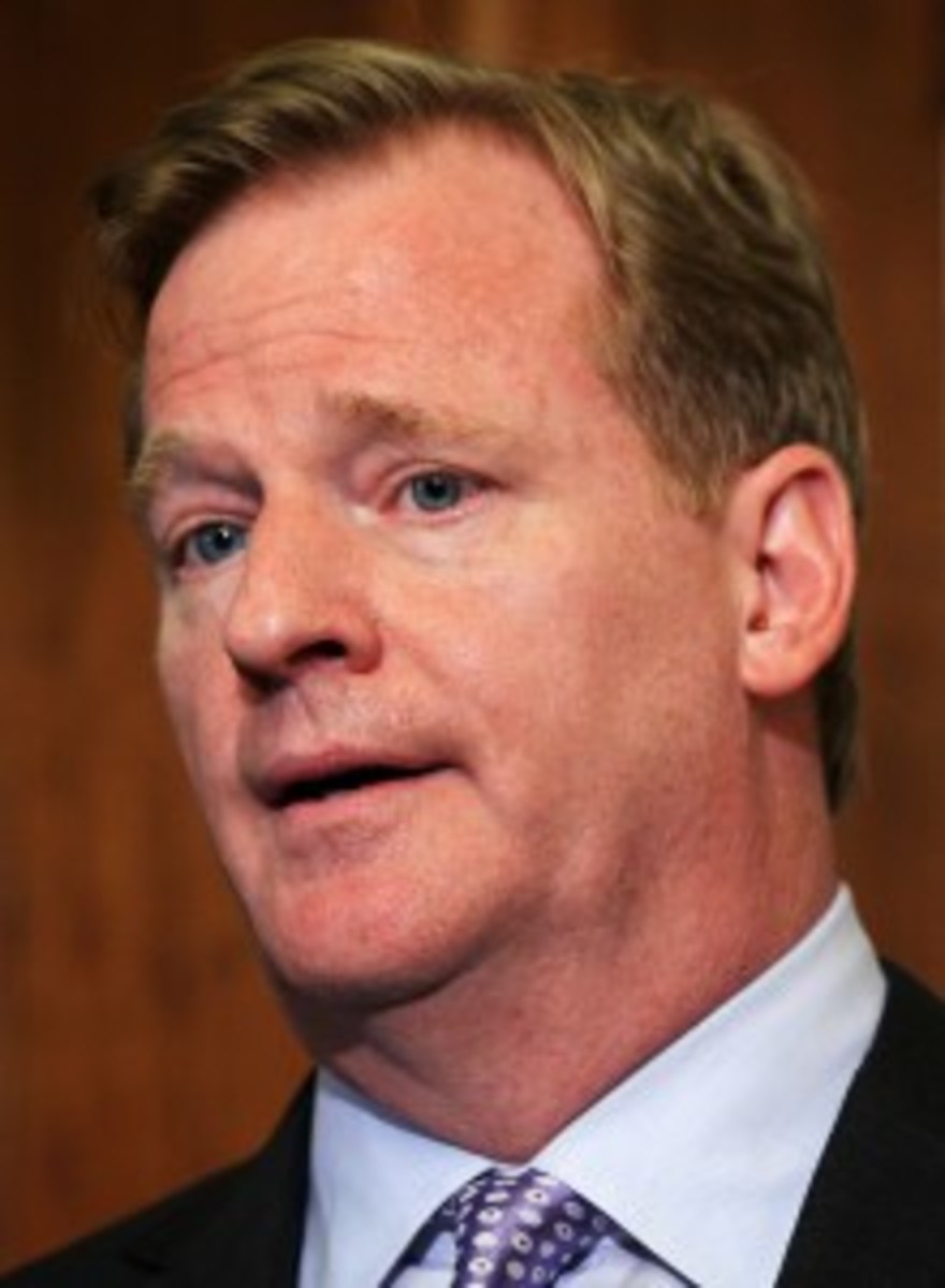 Dick Durbin meets With NFL Commissioner Goodell On Bounties In Pro Sports