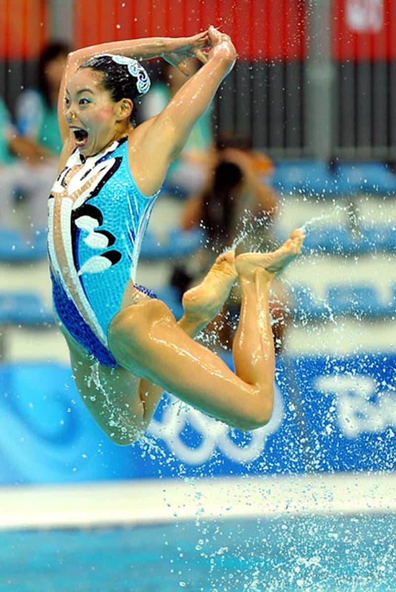 Japan Synchronized Swimmers