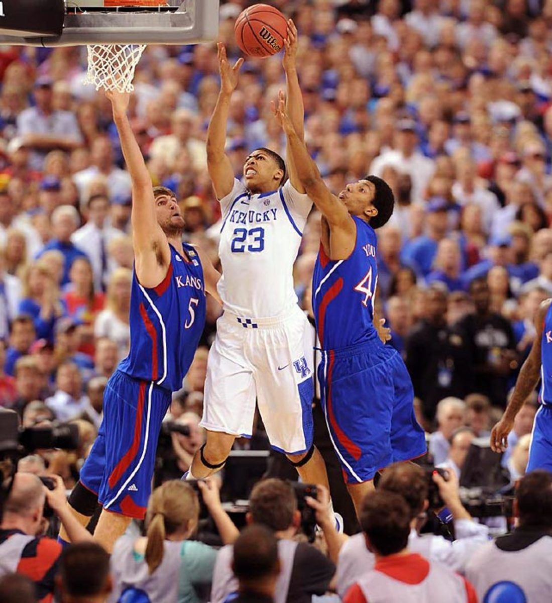 Kentucky 67, Kansas 59