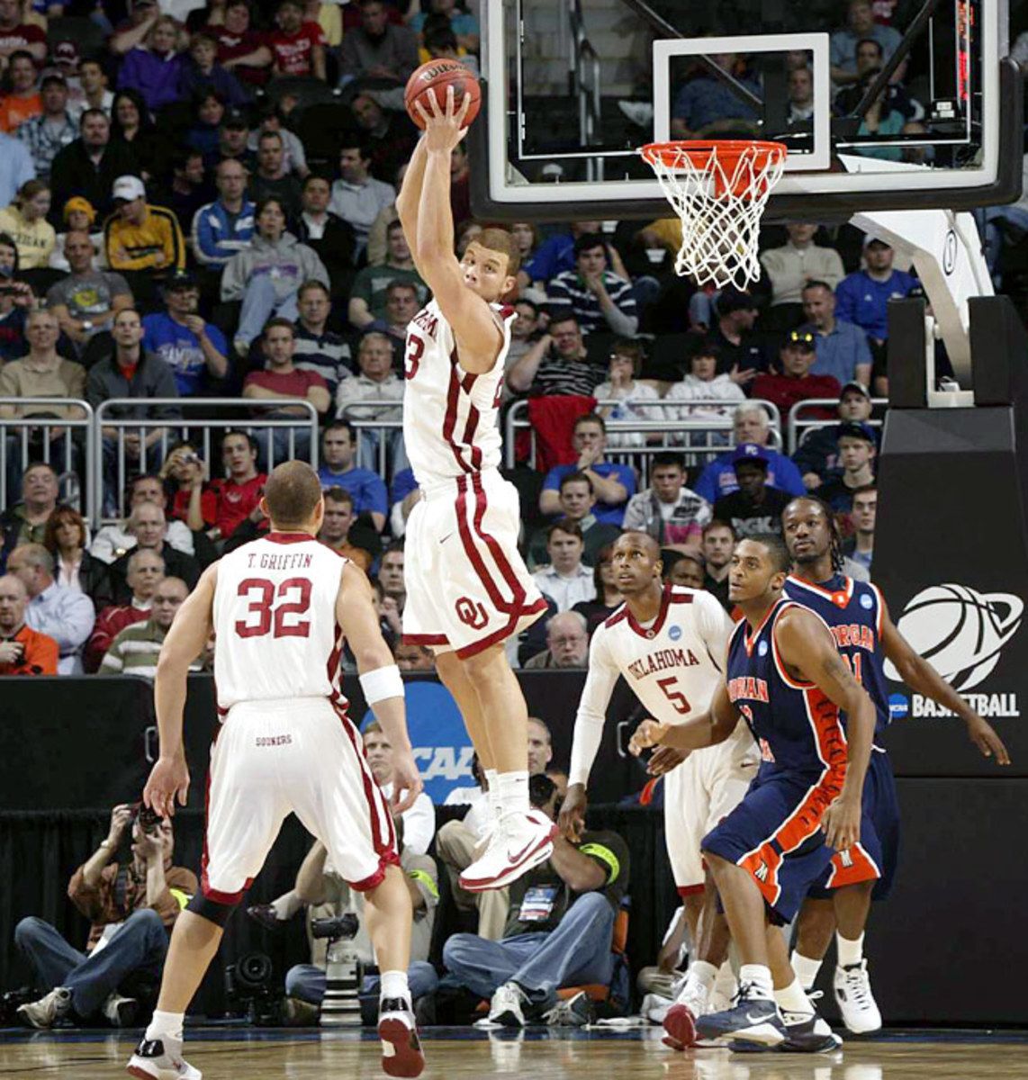 Oklahoma 82, Morgan State 54