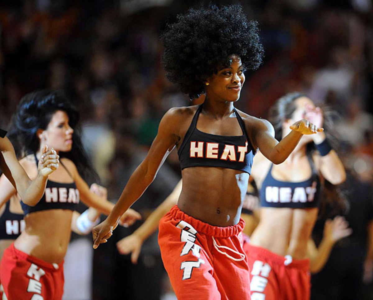 heat-dancers-opy0-88943-mid.jpg