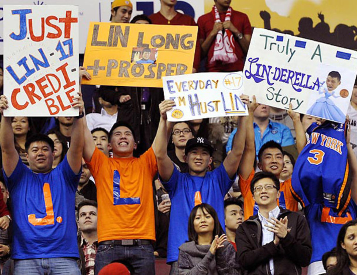 More Lin fans in New York City. (Reuters)