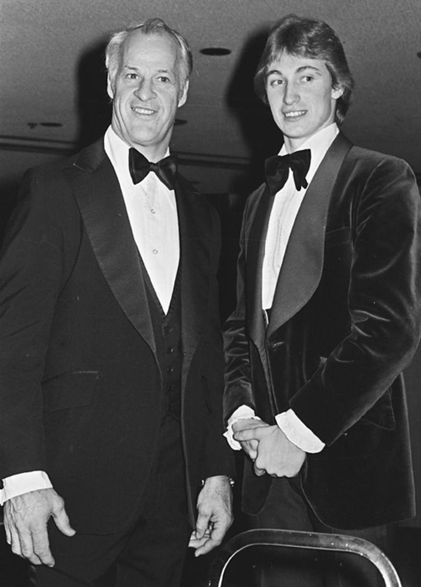 Gordie Howe and Wayne Gretzky