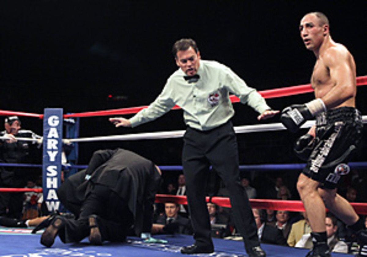 Dirrell released from hospital after being KO'd by illegal punch Sports Illustrated