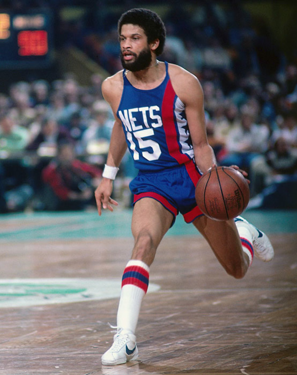 Buck Williams for the New Jersey Nets.  Nba legends, Basketball legends,  Basketball photography