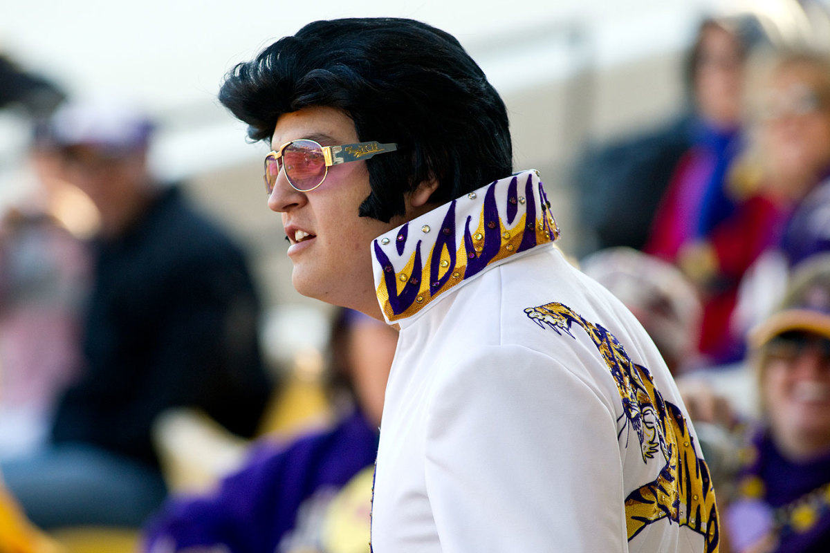 2012-LSU-Elvis-fan.jpg