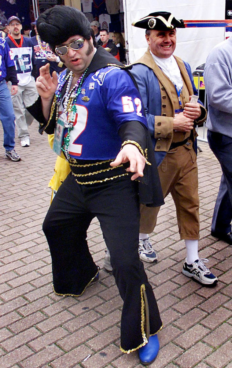 2002-Patriots-Elvis-fan.jpg