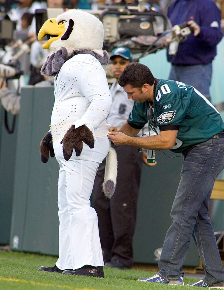 2004-Eagles-mascot-Elvis-costume.jpg