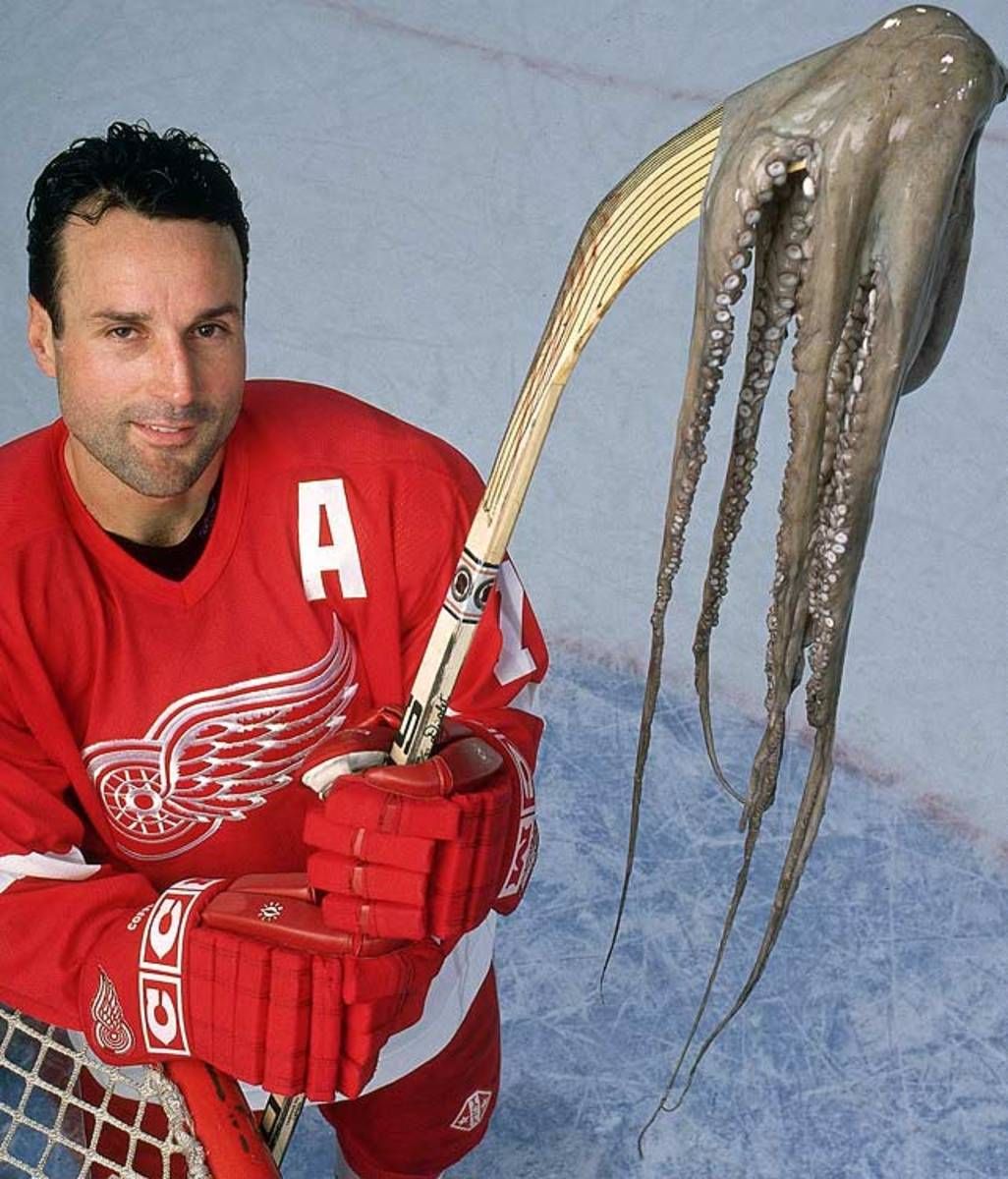 paul-coffey-octopus-001307010.jpg