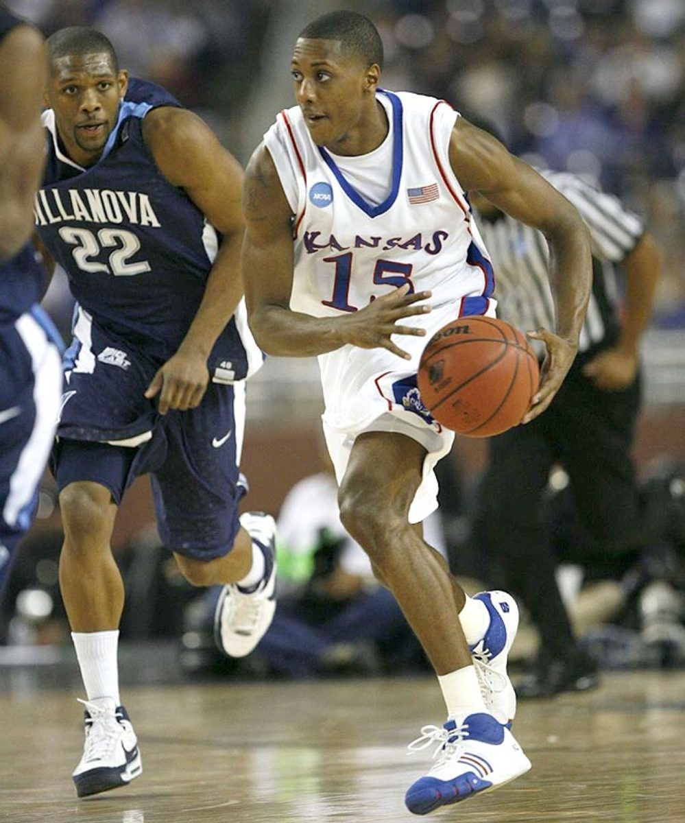(1) Kansas 72, (12) Villanova 57