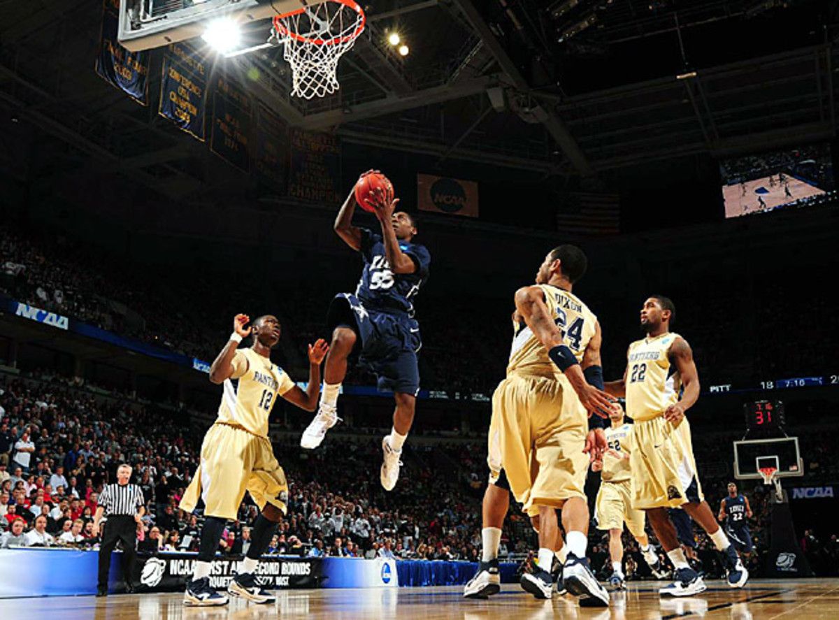 Xavier 71, Pittsburgh 68
