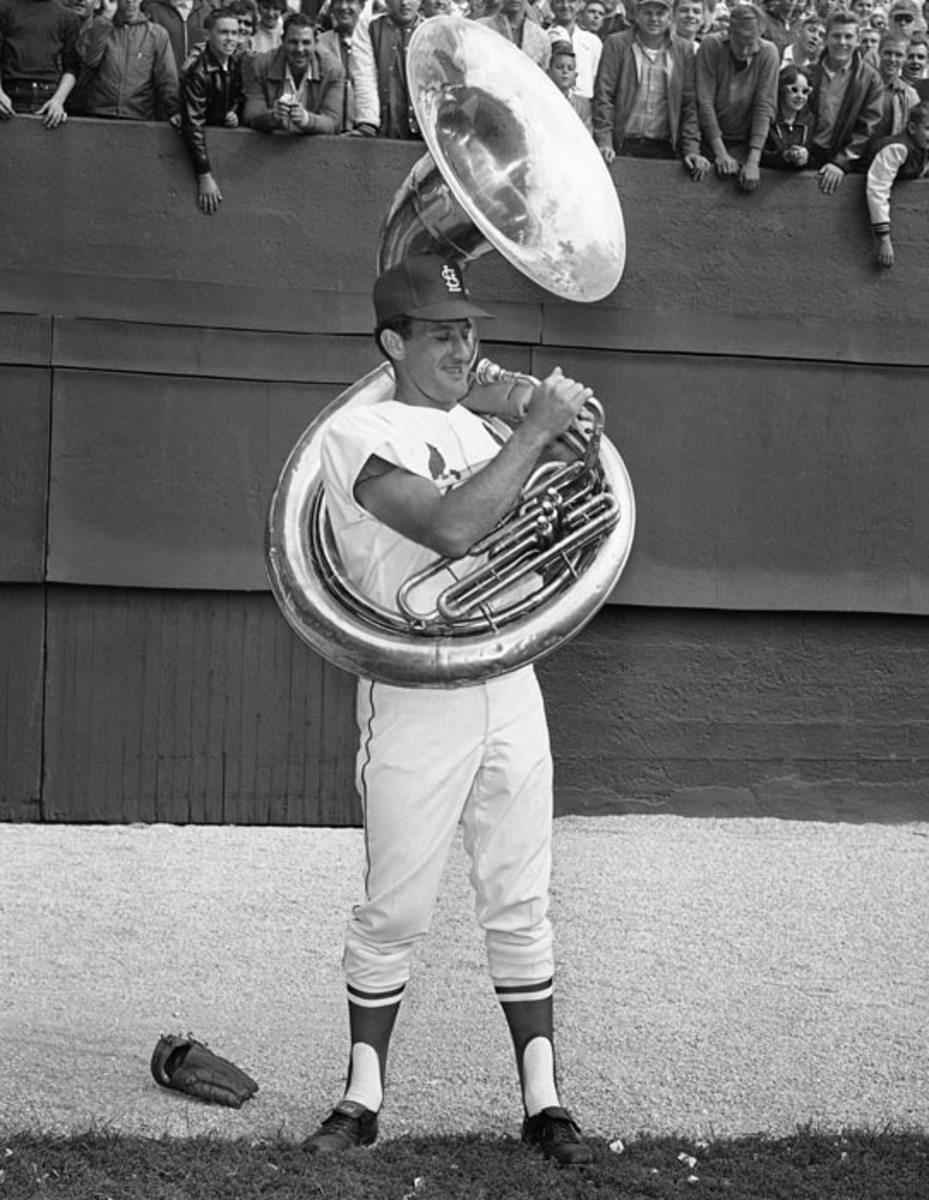 1,182 Bob Uecker Photos & High Res Pictures - Getty Images