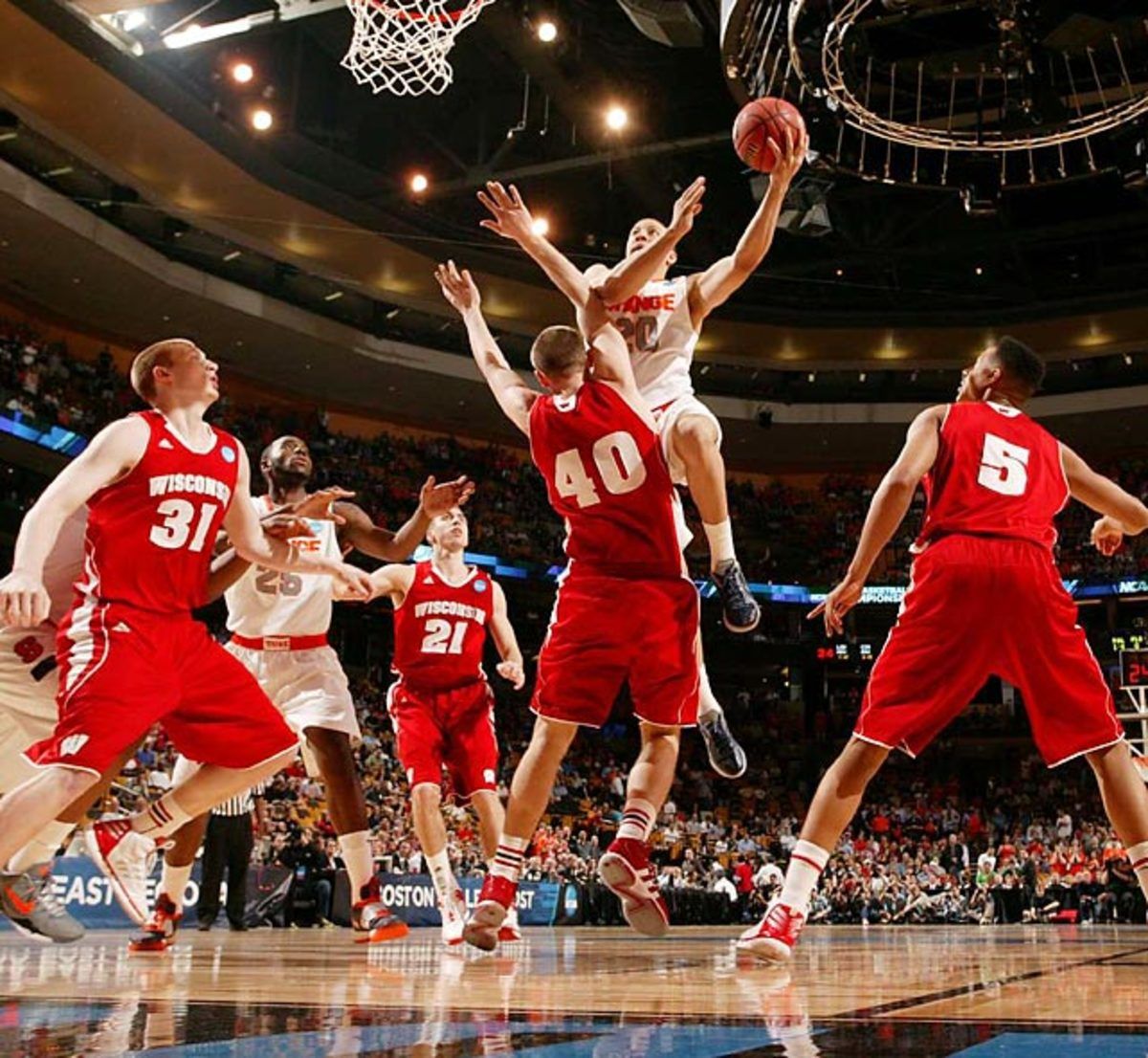 Syracuse 64, Wisconsin 63