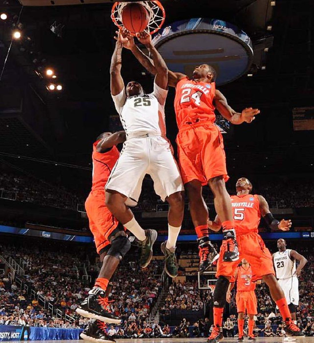 Louisville 57, Michigan State 44