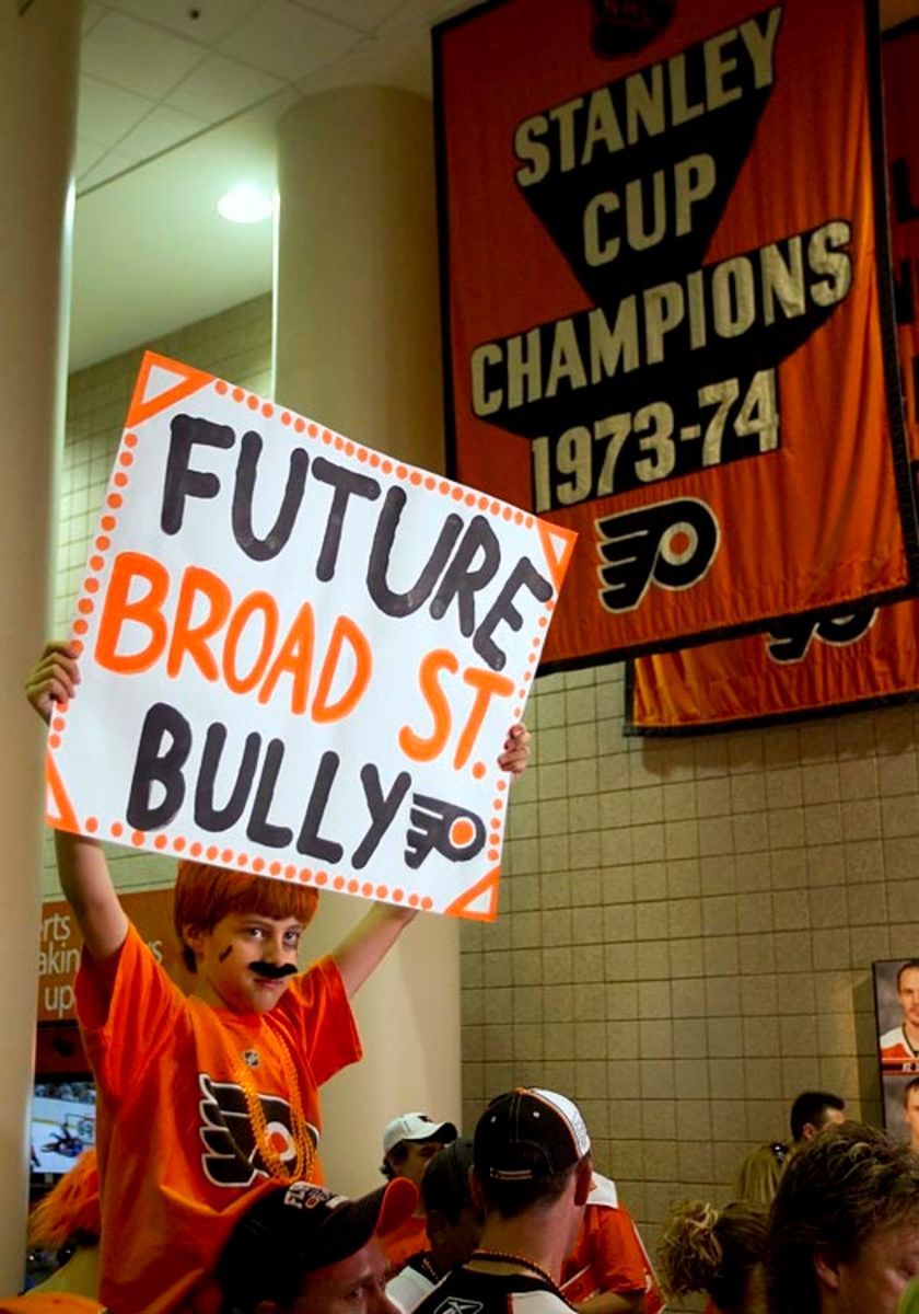 flyers-fans-SPORTS_N.jpg