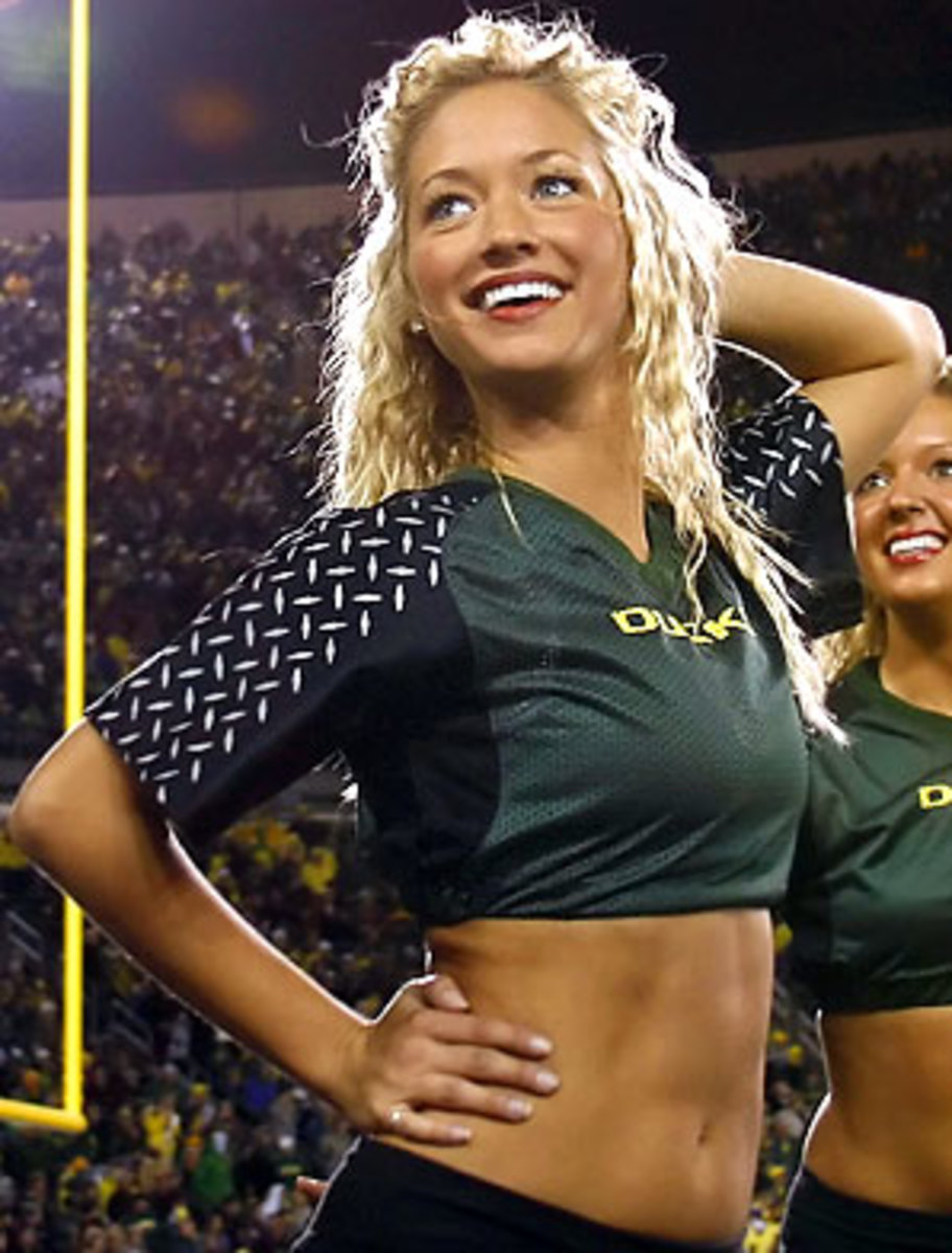 Cheerleader Of The Week Oregon S Katelynn Sports