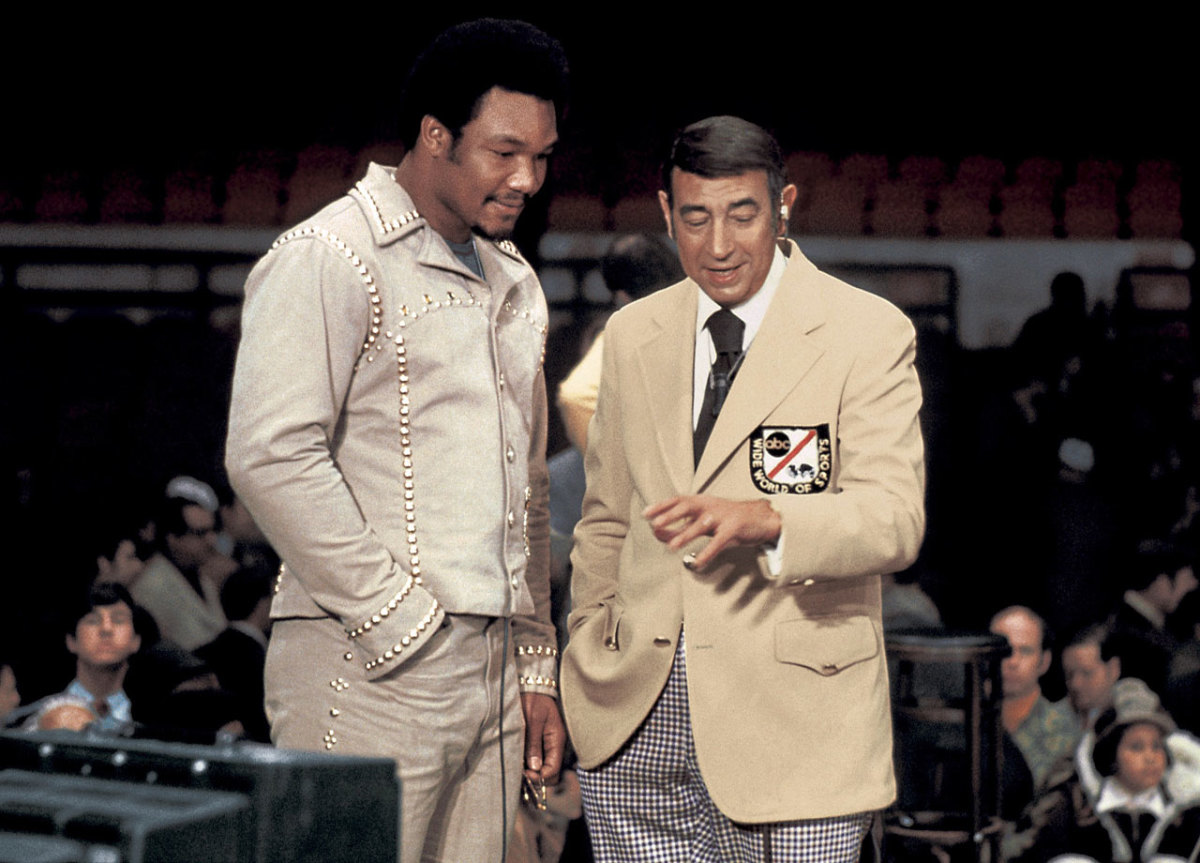 George-Foreman-Howard-Cosell-001315094.jpg