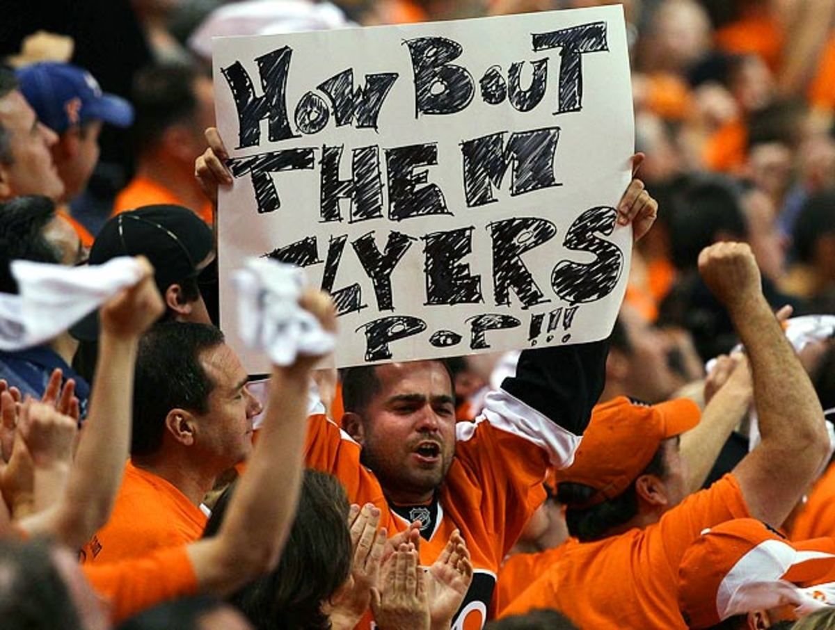 flyers-fans-101629820.jpg